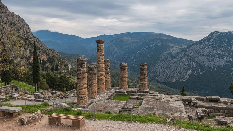 Wonders of Mainland Greece: Delphi & Meteora Tour gallery image 9