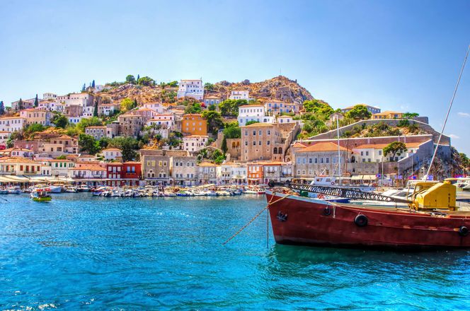 A Dazzling Day Trip to Hydra