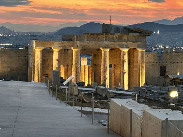 Visite Accès Exclusif de l’Acropole gallery image 9
