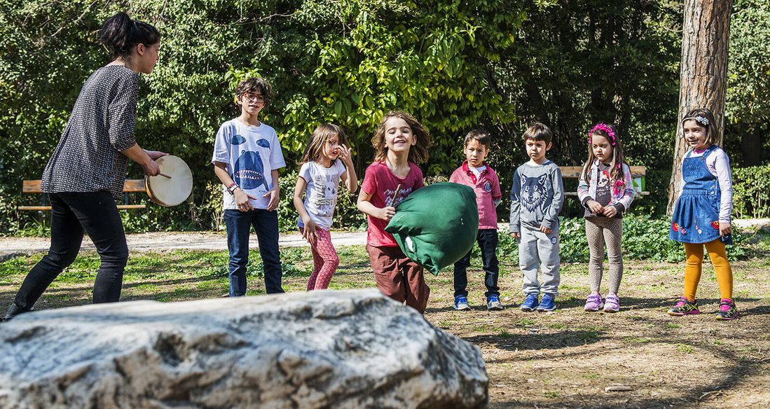 en famille, une catégorie de visites alternatives à Athènes, Grèce.