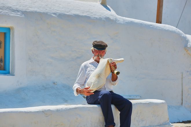 Le Feu, la Mer et la Pierre : Le Meilleur des Cyclades gallery image 13