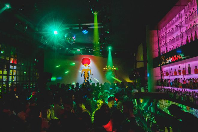 Gay & Lesbian Athens Nightlife Tour gallery image 5
